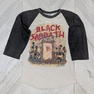 Vintage 1981 Black Sabbath Mob Rules Tour Graphic Raglan Tee Size Medium